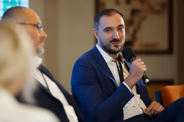 login_city_2022_Andrei_Brinzea_Cushman_Wakefield